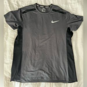 Men’s Nike Dri Fit Active Shirt size L